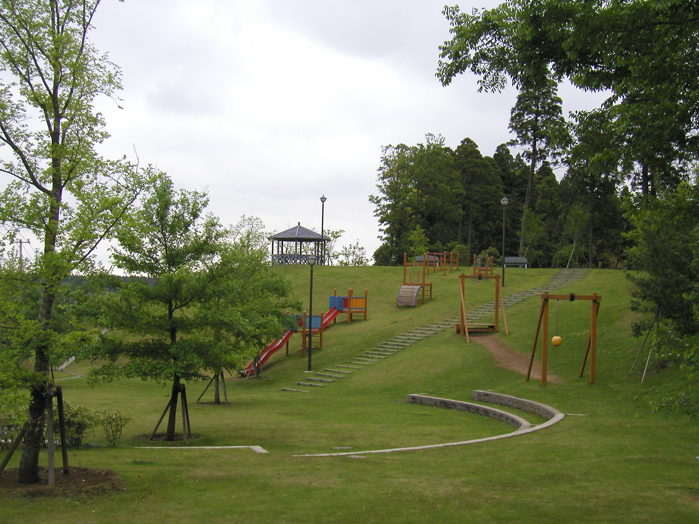 公園 造成から遊具、植栽まで